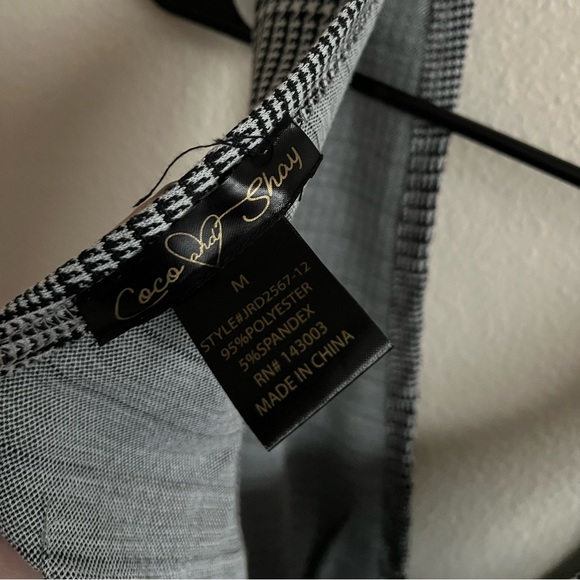 Deep V-Neck Plaid Dress with Buttons - Picture 4 of 4